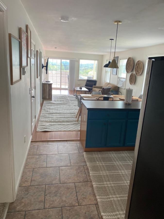 Central Lake Placid Mountain Views Extérieur photo