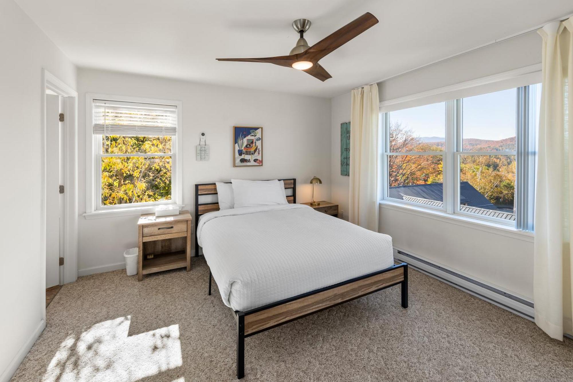 Central Lake Placid Mountain Views Extérieur photo